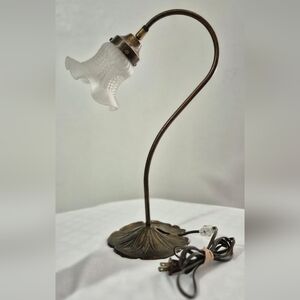 Vintage L&L WMC Lilypad Goose Neck Lamp